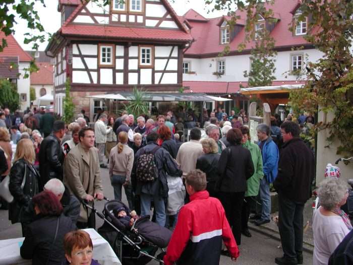 Traditionelles Weinfest in den Winzerhöfen
